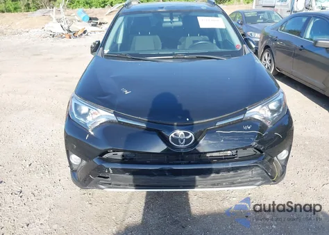 2016 Toyota Rav4 Xle z USA, uszkodzony, nr VIN 2T3RFREV6GW494319
